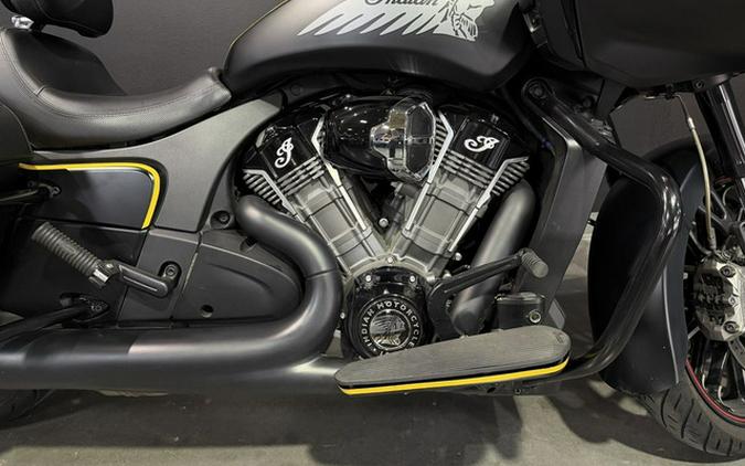 2020 Indian Challenger Dark Horse Thunder Black Smoke