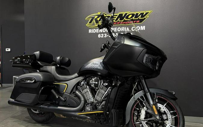 2020 Indian Challenger Dark Horse Thunder Black Smoke