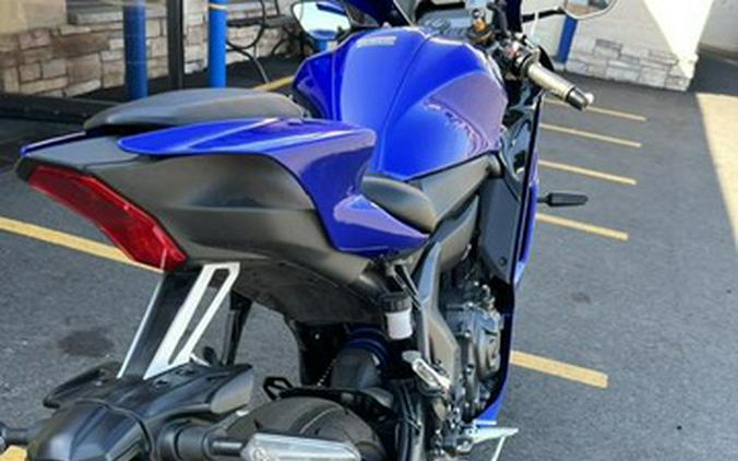 2025 Yamaha YZF R7