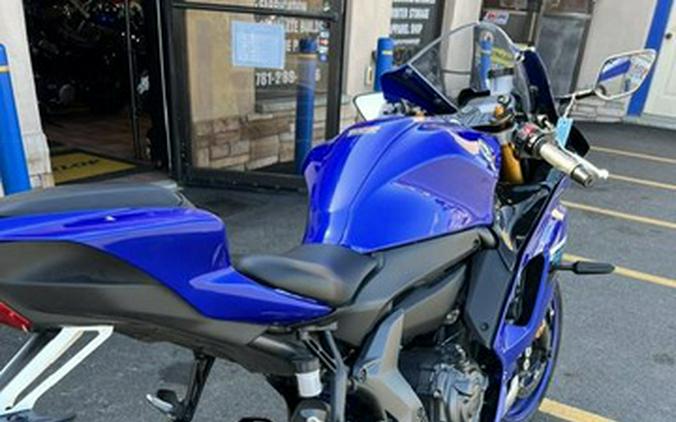 2025 Yamaha YZF R7
