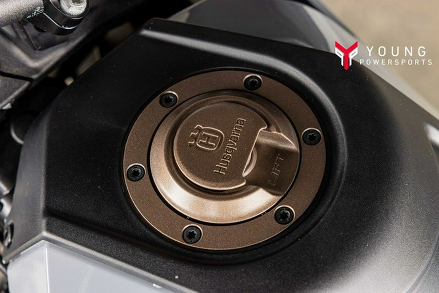 2024 Husqvarna Norden 901