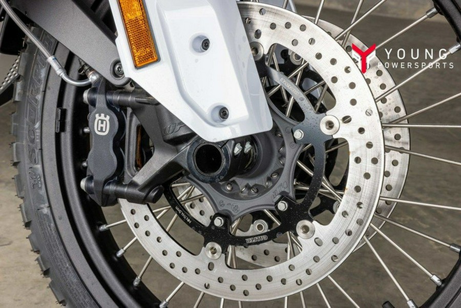 2024 Husqvarna Norden 901