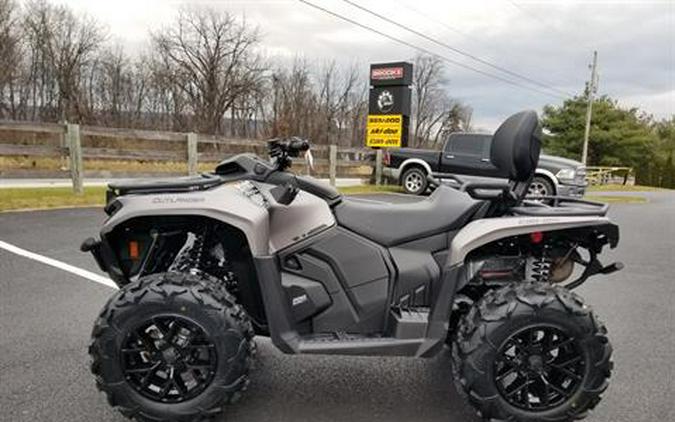 2024 Can-Am Outlander MAX XT 700