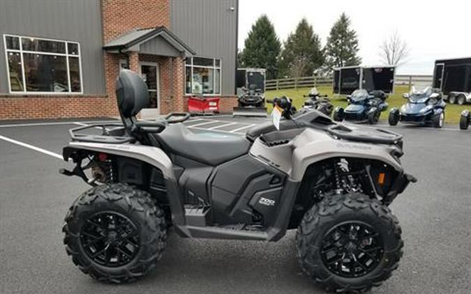 2024 Can-Am Outlander MAX XT 700