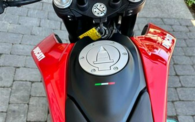 2022 Ducati Hypermotard 950