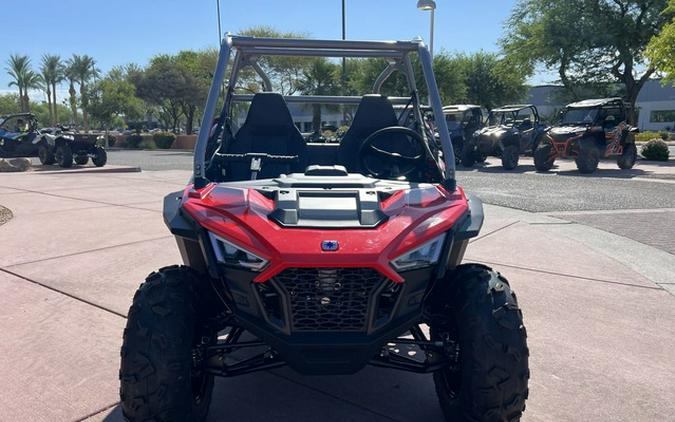 2026 Polaris RZR 200 EFI
