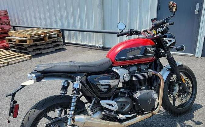 2019 Triumph Speed Twin Korosi Red and Storm Grey