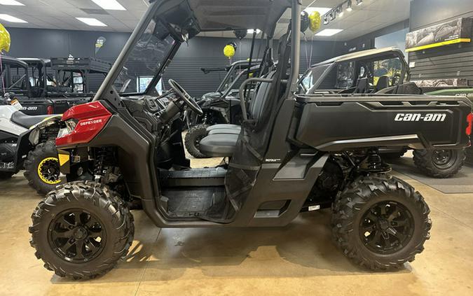 2024 Can-Am Defender DPS HD10 Fiery Red