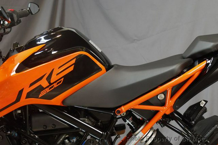 2023 KTM Duke 200