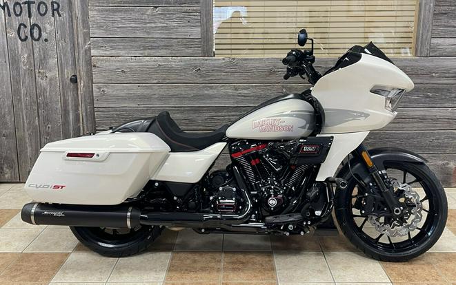 2024 Harley-Davidson CVO Road Glide ST Review [13 Fast Facts]