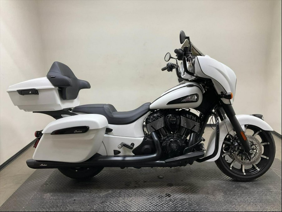 2019 Indian Motorcycle Chieftain DARK HORSE