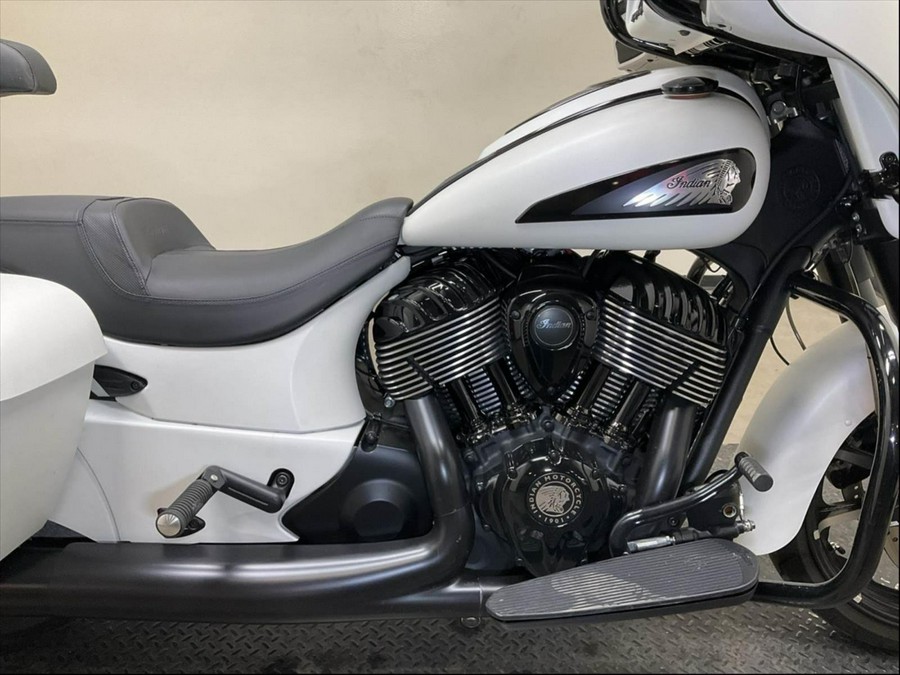 2019 Indian Motorcycle Chieftain DARK HORSE