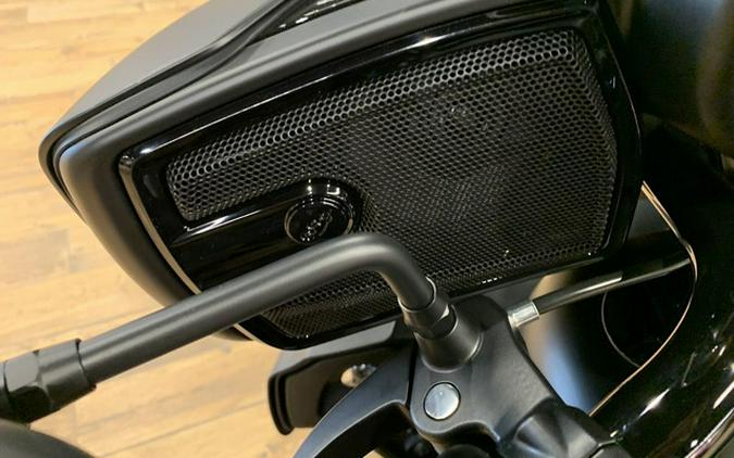 2025 Indian Roadmaster Dark Horse Black Smoke