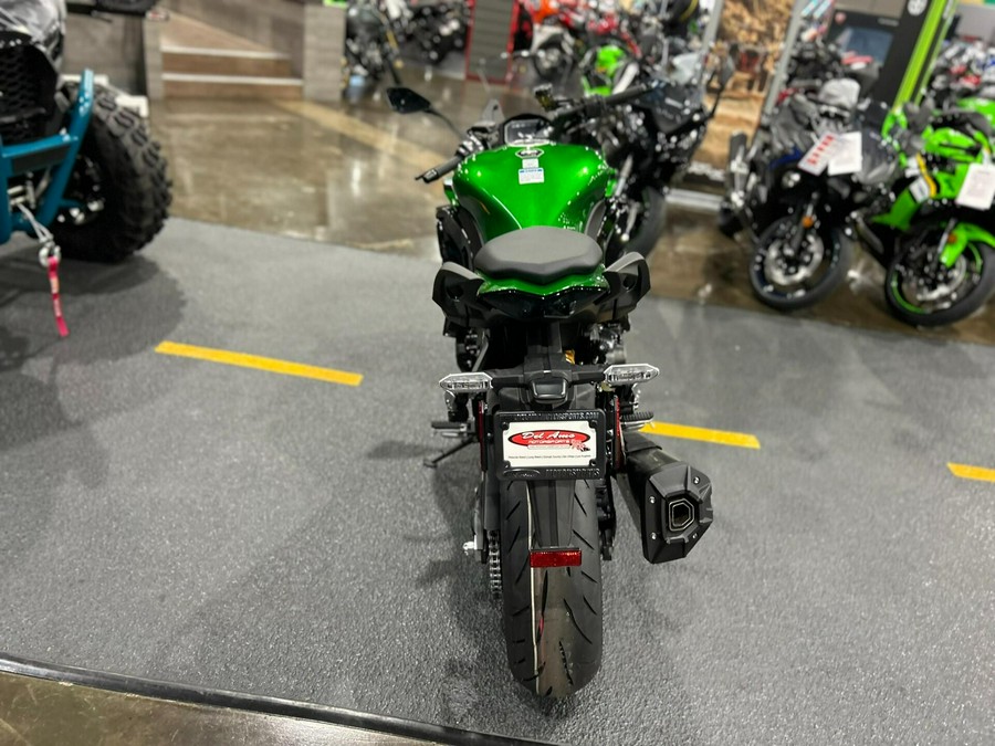 2025 Kawasaki NINJA 1100SX SE