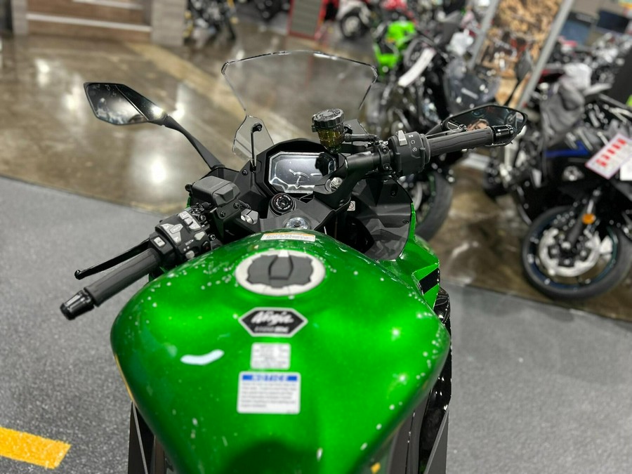 2025 Kawasaki NINJA 1100SX SE