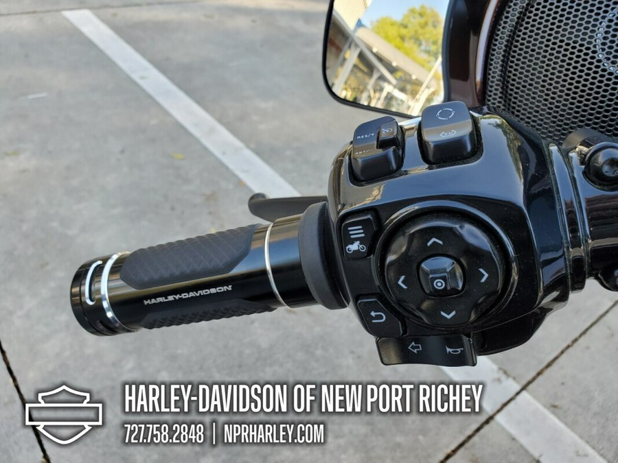 2024 Harley-Davidson® CVO™ Street Glide®