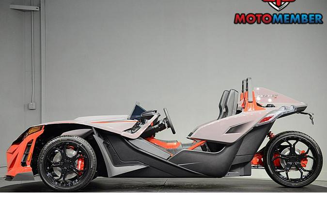 2026 Slingshot R AutoDrive Radiant Gray with Indy Red Pearl