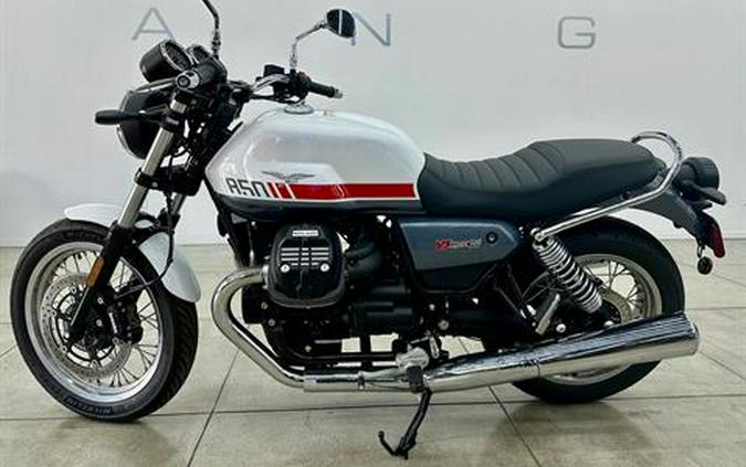 2023 Moto Guzzi V7 Special