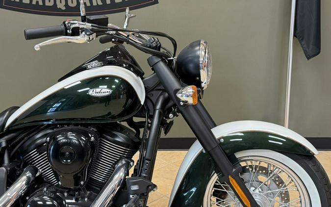 2022 Kawasaki Vulcan® 900 Classic