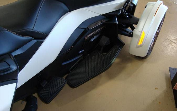 2024 Can-Am® Spyder RT Sea-To-Sky