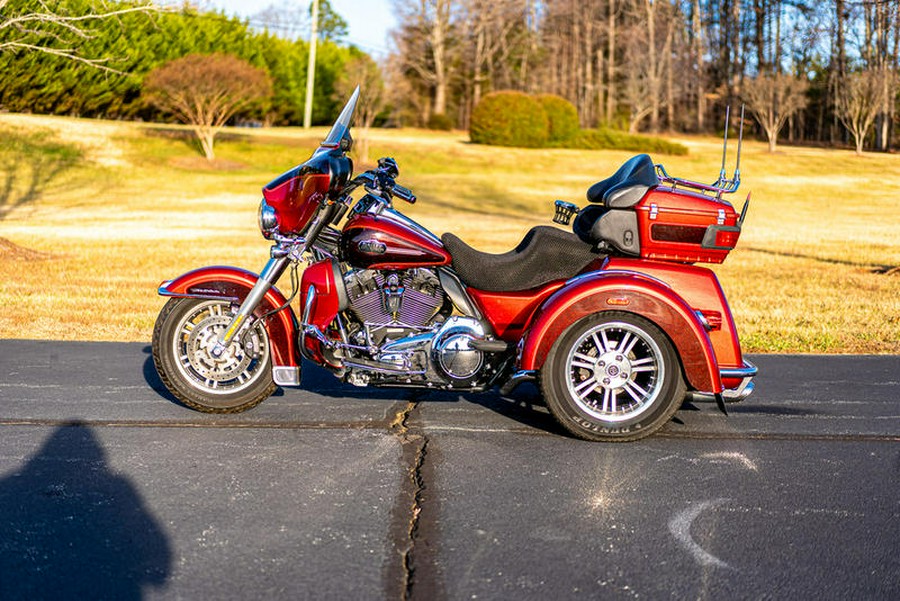 2012 Harley-Davidson® FLHTCUTG - Tri Glide® Ultra Classic®