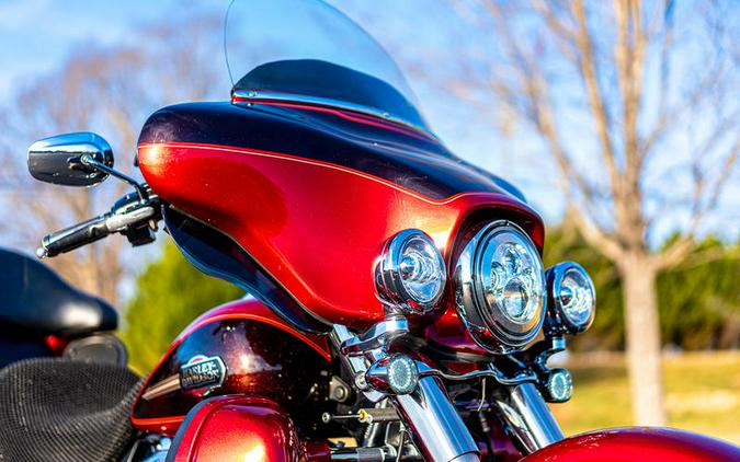 2012 Harley-Davidson® FLHTCUTG - Tri Glide® Ultra Classic®