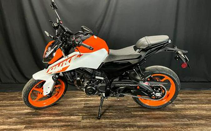 2024 KTM 250 Duke