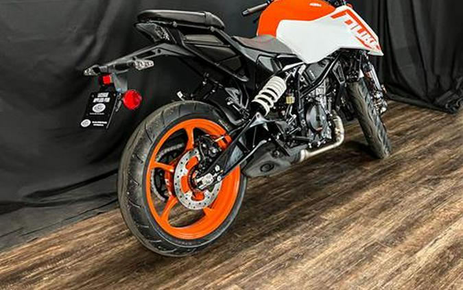 2024 KTM 250 Duke