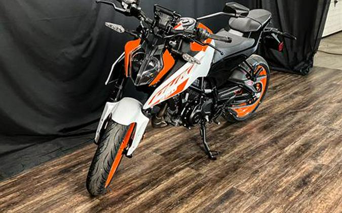 2024 KTM 250 Duke