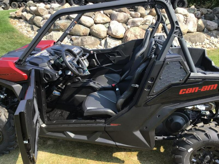 2024 Can-Am® Maverick Trail DPS 1000