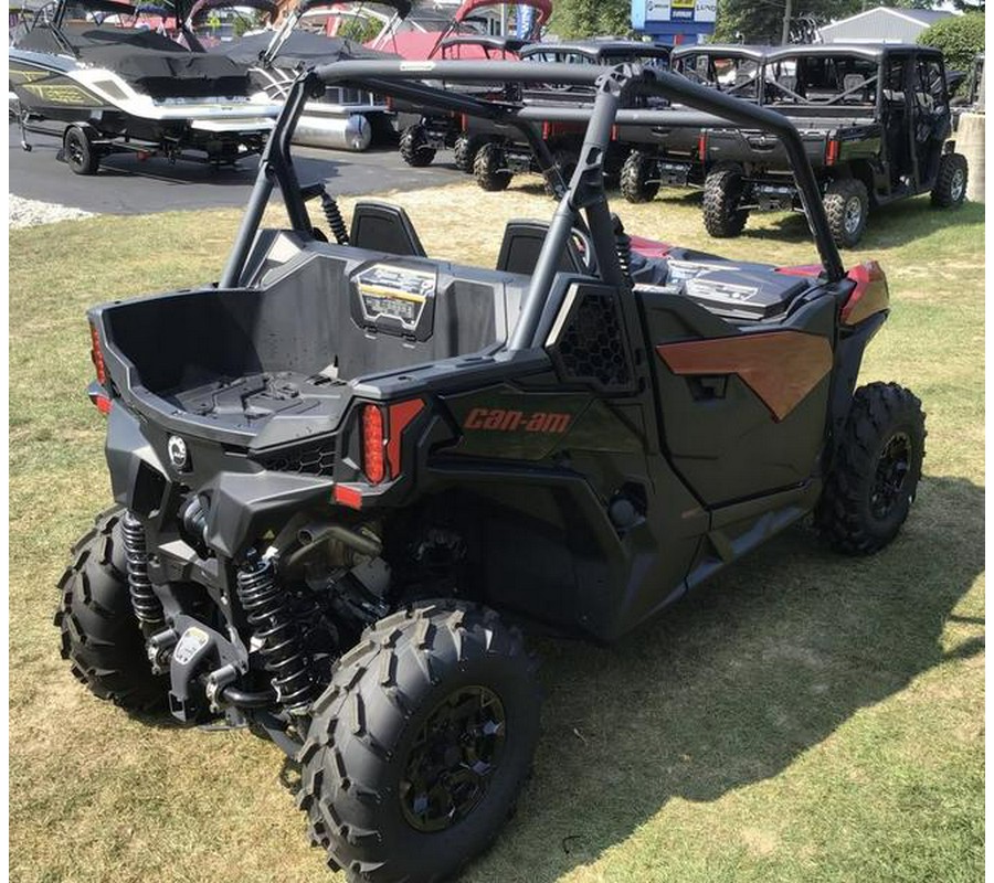 2024 Can-Am® Maverick Trail DPS 1000