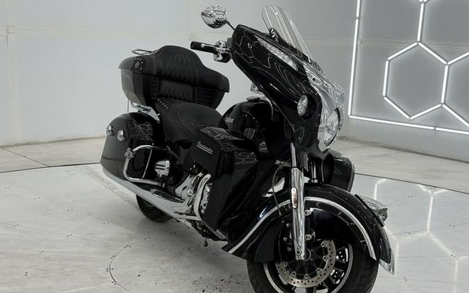 2017 Indian Roadmaster Thunder Black Willow Green Over Ivory Cream