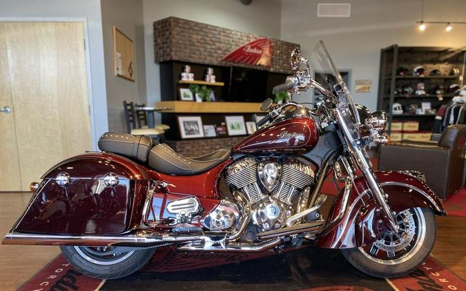 2022 Indian Motorcycle® Springfield® Maroon Metallic/Crimson Metallic