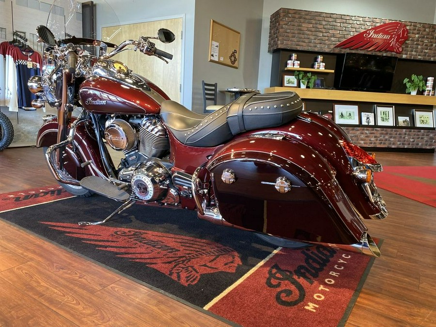 2022 Indian Motorcycle® Springfield® Maroon Metallic/Crimson Metallic