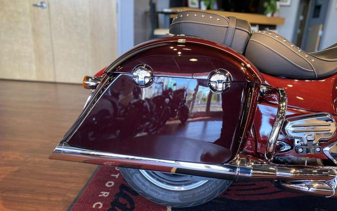 2022 Indian Motorcycle® Springfield® Maroon Metallic/Crimson Metallic