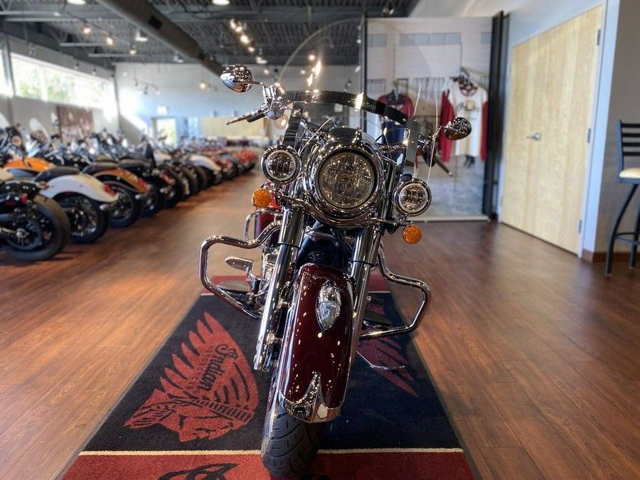 2022 Indian Motorcycle® Springfield® Maroon Metallic/Crimson Metallic