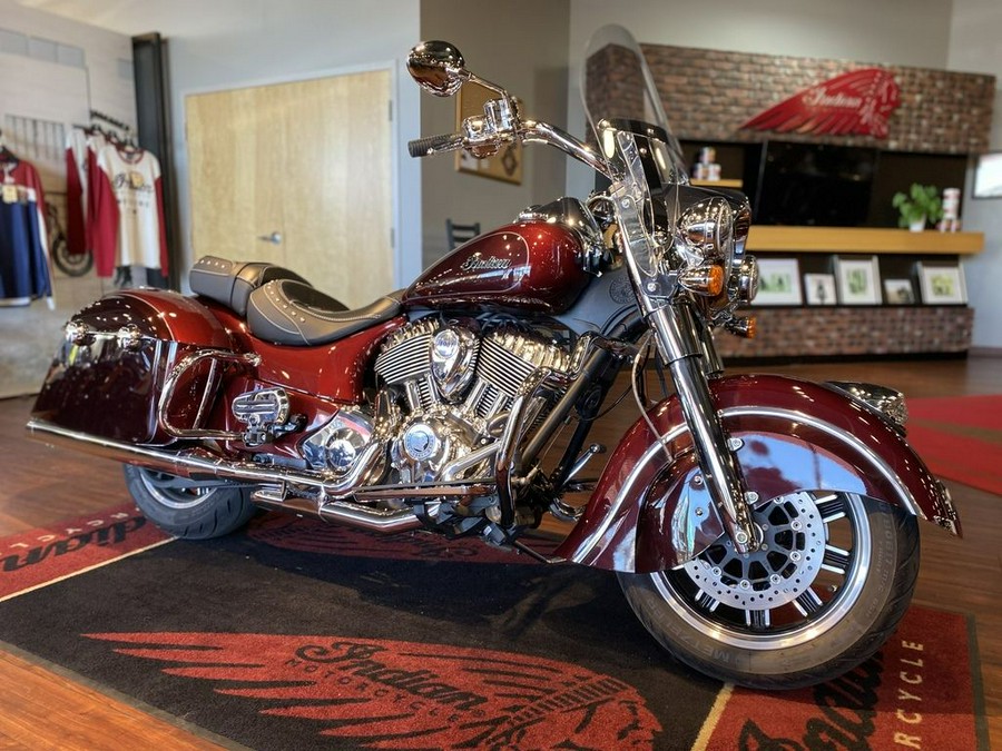 2022 Indian Motorcycle® Springfield® Maroon Metallic/Crimson Metallic