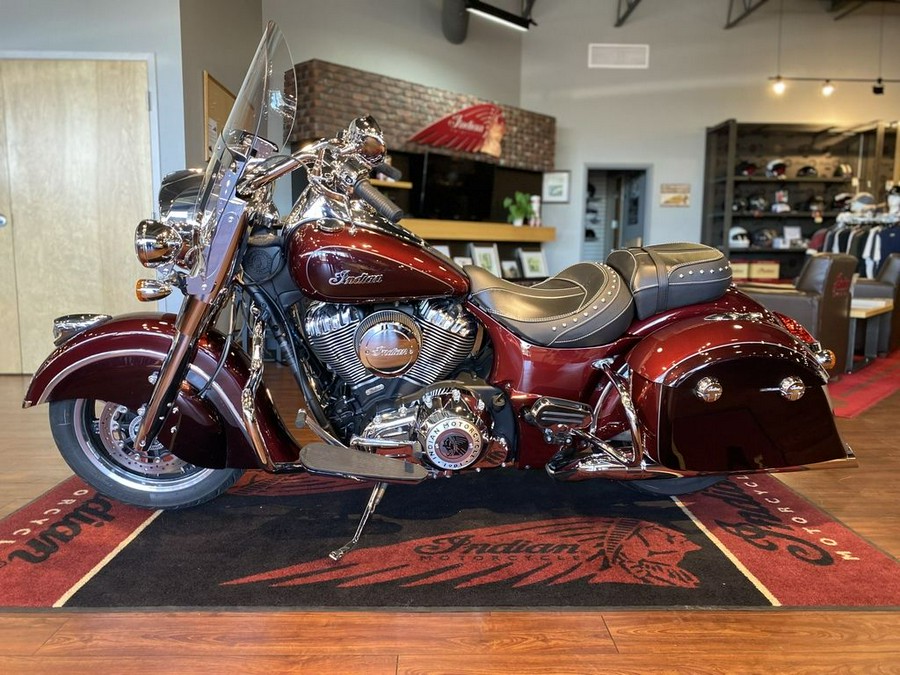 2022 Indian Motorcycle® Springfield® Maroon Metallic/Crimson Metallic