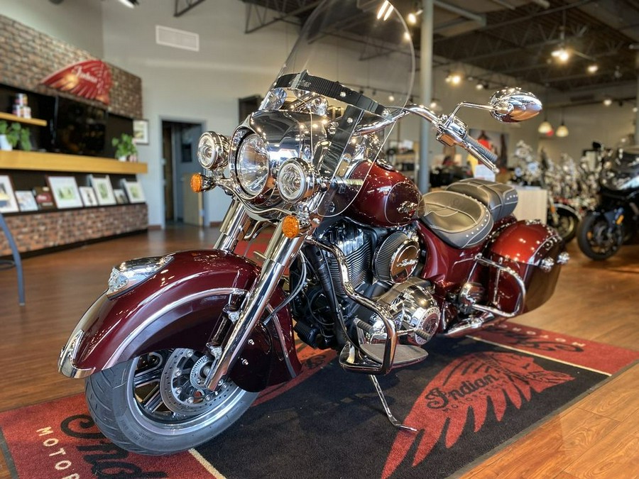 2022 Indian Motorcycle® Springfield® Maroon Metallic/Crimson Metallic