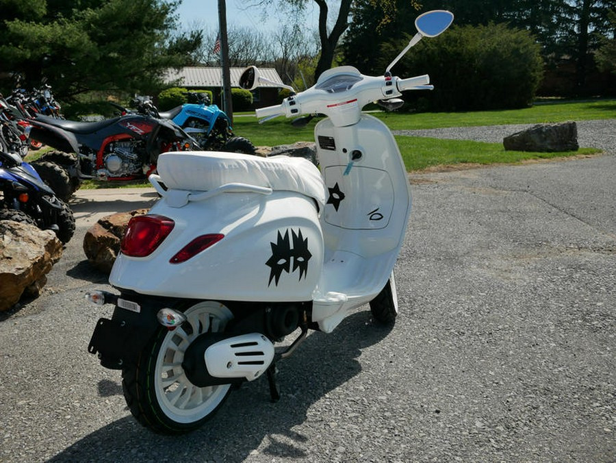 2023 Vespa Sprint 50 - KISS