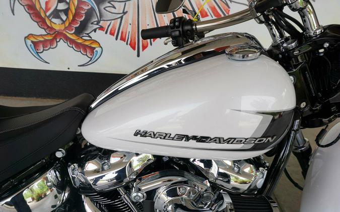 2024 Harley-Davidson Breakout 117 White Onyx Pearl