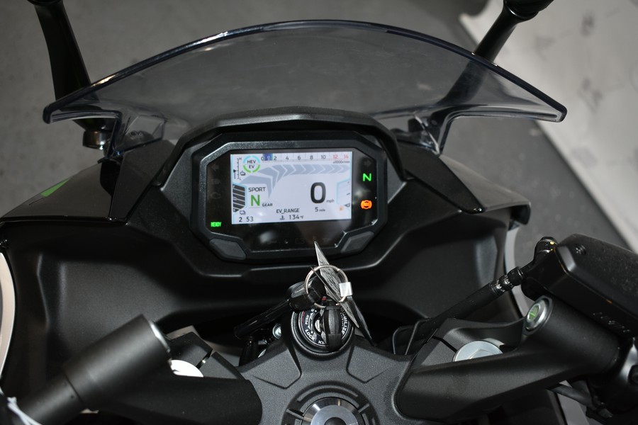 2024 Kawasaki Ninja® 7 Hybrid ABS