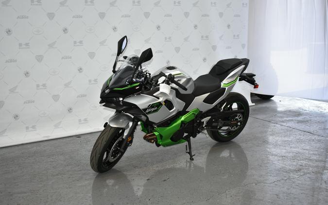 2024 Kawasaki Ninja® 7 Hybrid ABS