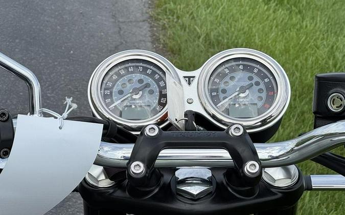 2026 Triumph Bonneville T120 Stone grey