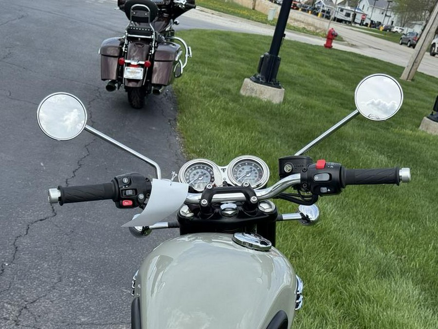 2026 Triumph Bonneville T120 Stone grey