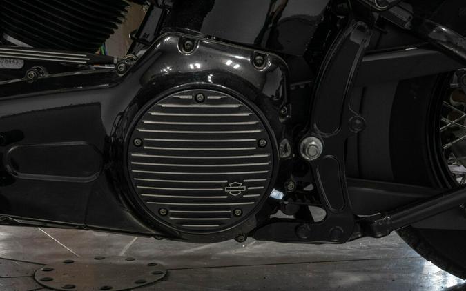 2016 HARLEY-DAVIDSON FLS SLIM in Velocity Red Sunglo