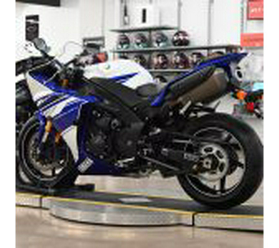 2014 Yamaha R1