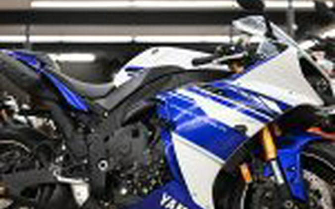 2014 Yamaha R1