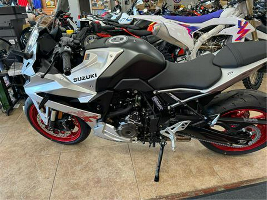 2024 Suzuki GSX-8R