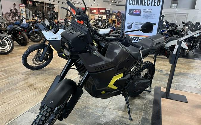 2025 Can-Am Origin Carbon Black